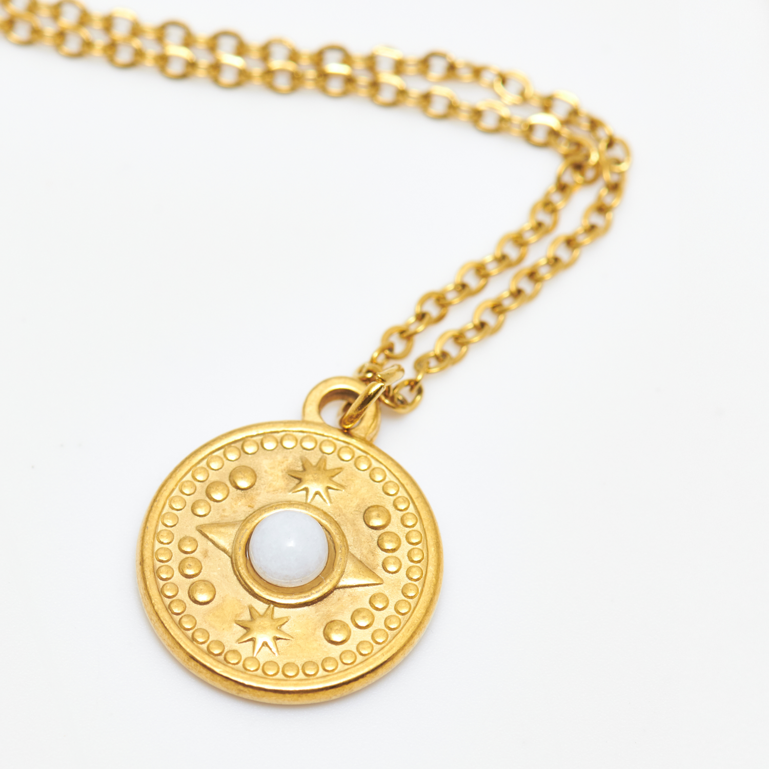 Moonstone Aura Necklace Gold