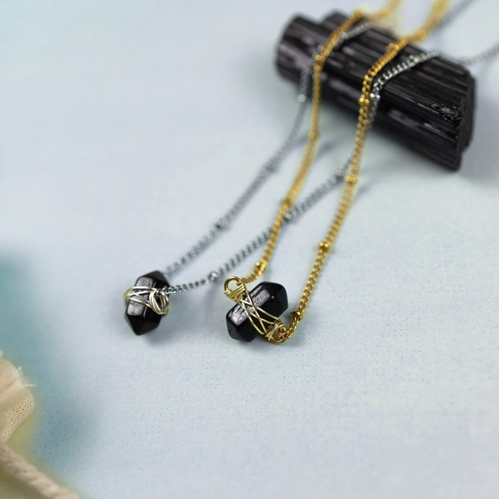 Black Healing Necklace - ISLA IDA™