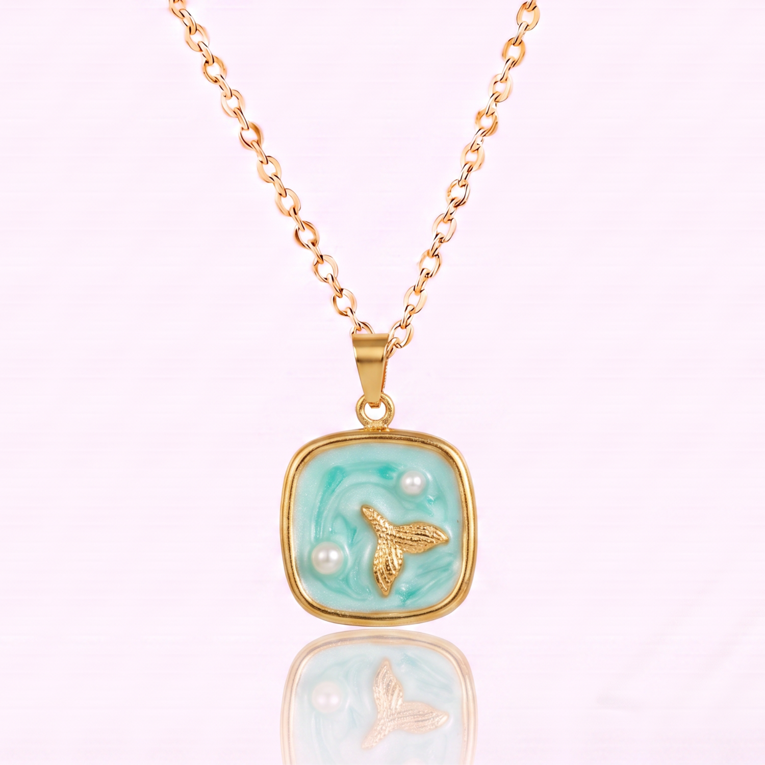Concha Necklace