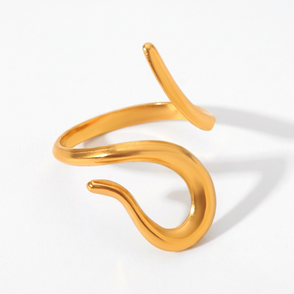 Sierpe Ring Gold