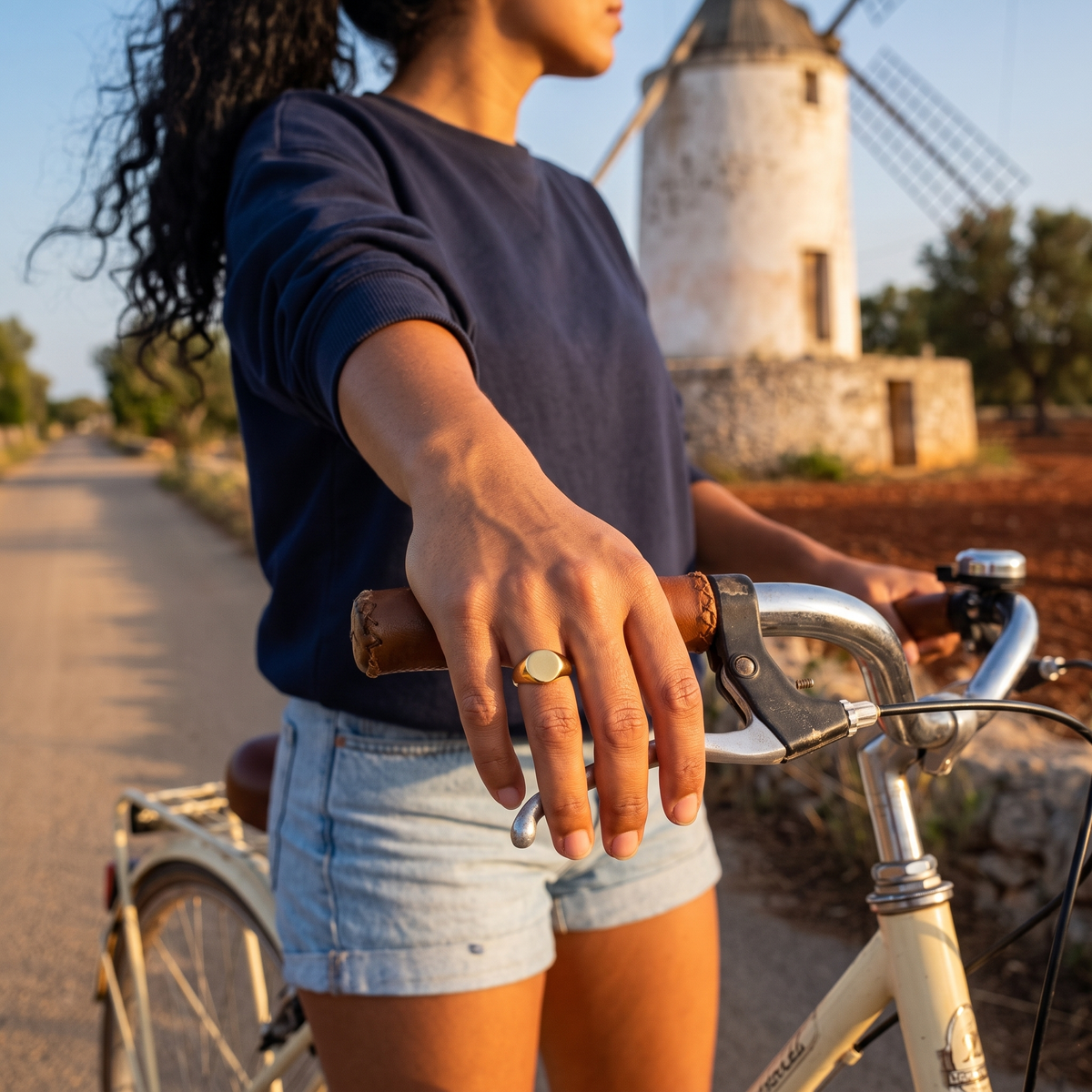 Round Signet Ring